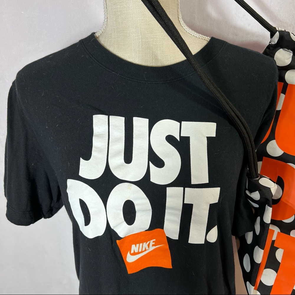 Nike T-Shirt and Backpack Combo - Picture 3 of 10